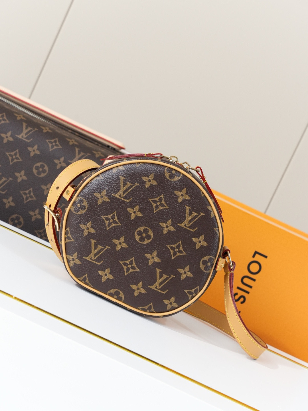 LVT PURSE