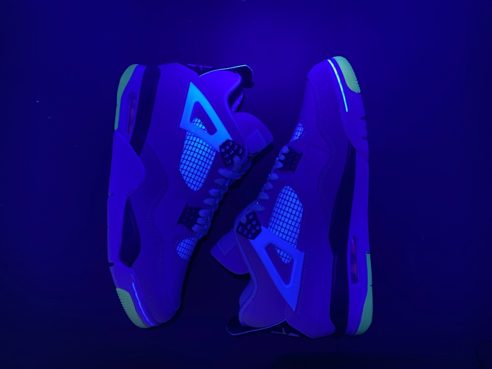 Nike SB x Air Jordan 4 “Navy” DR5415-100