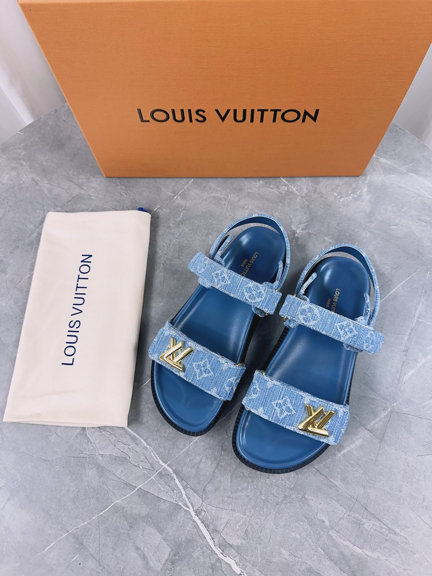 LVT SANDALS