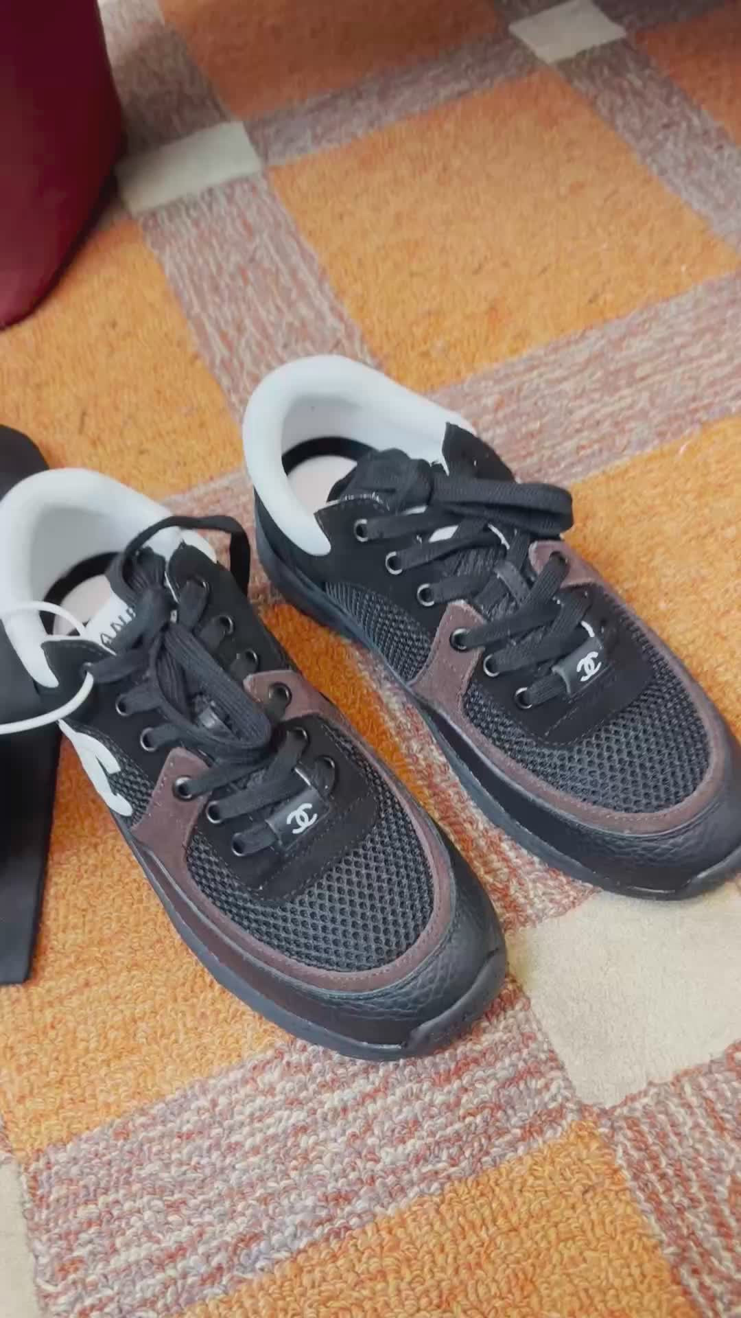 Chanel Sneaker