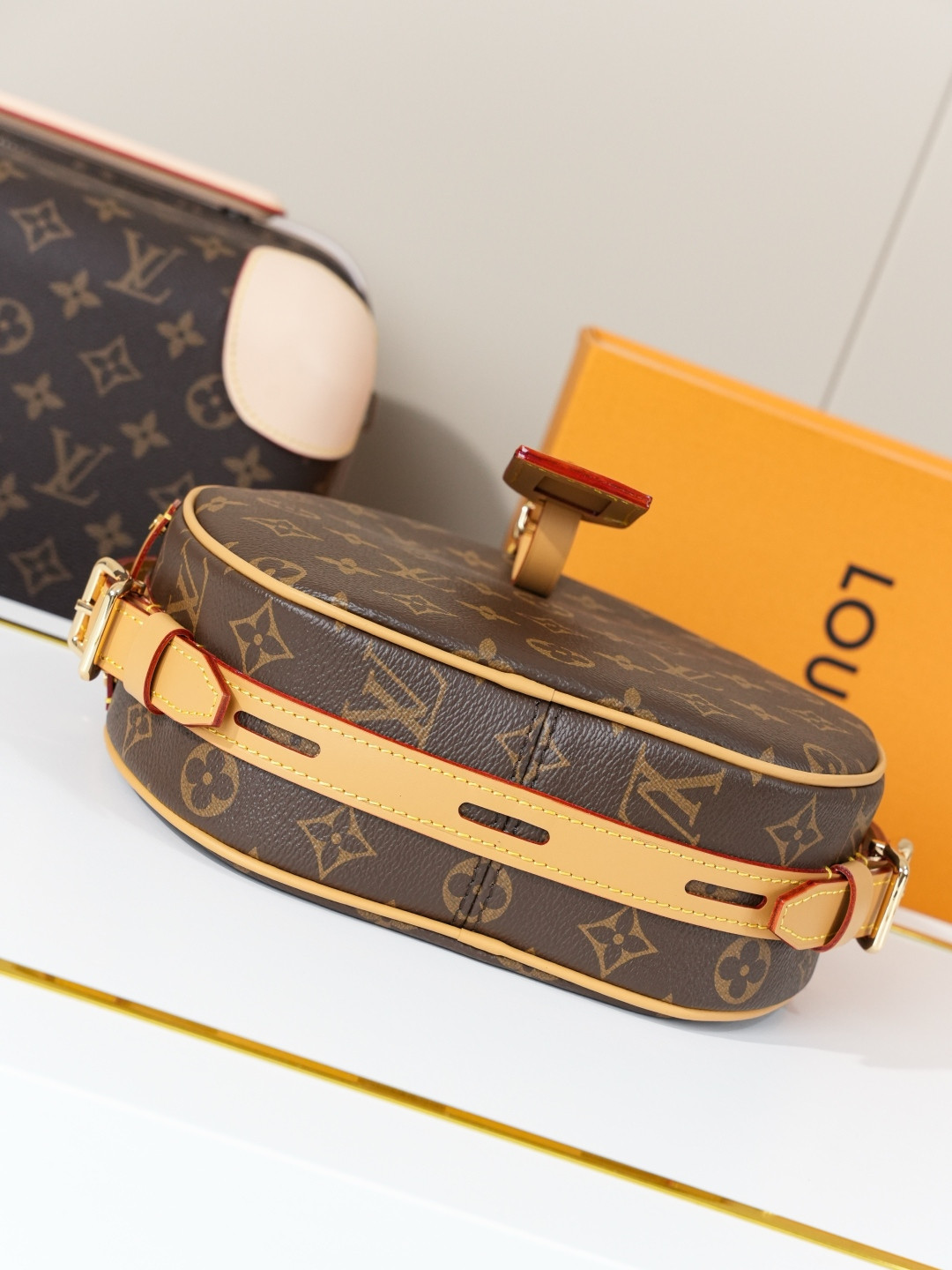 LVT PURSE