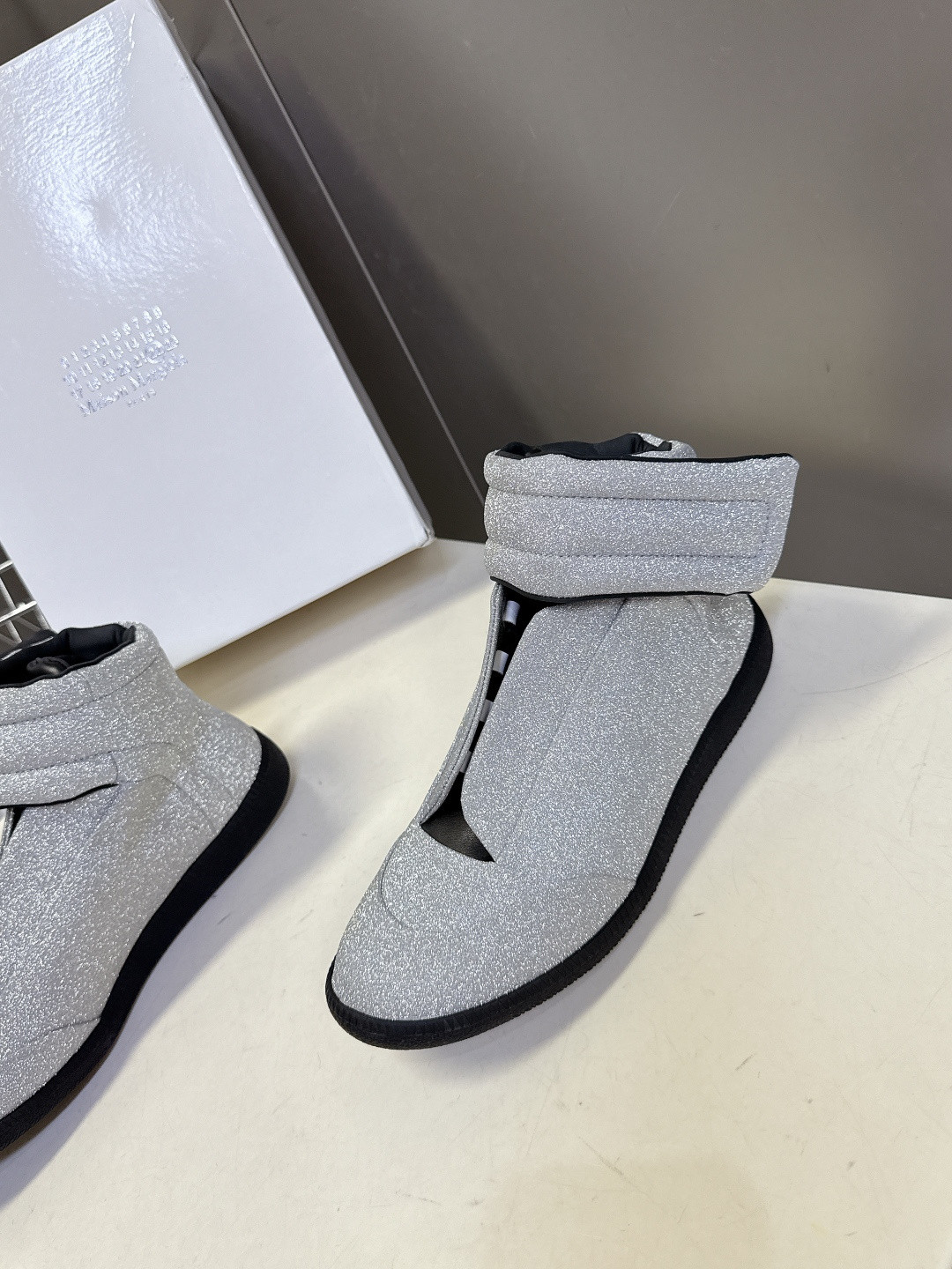 Ma1s0n Marg*e1a SNEAKER