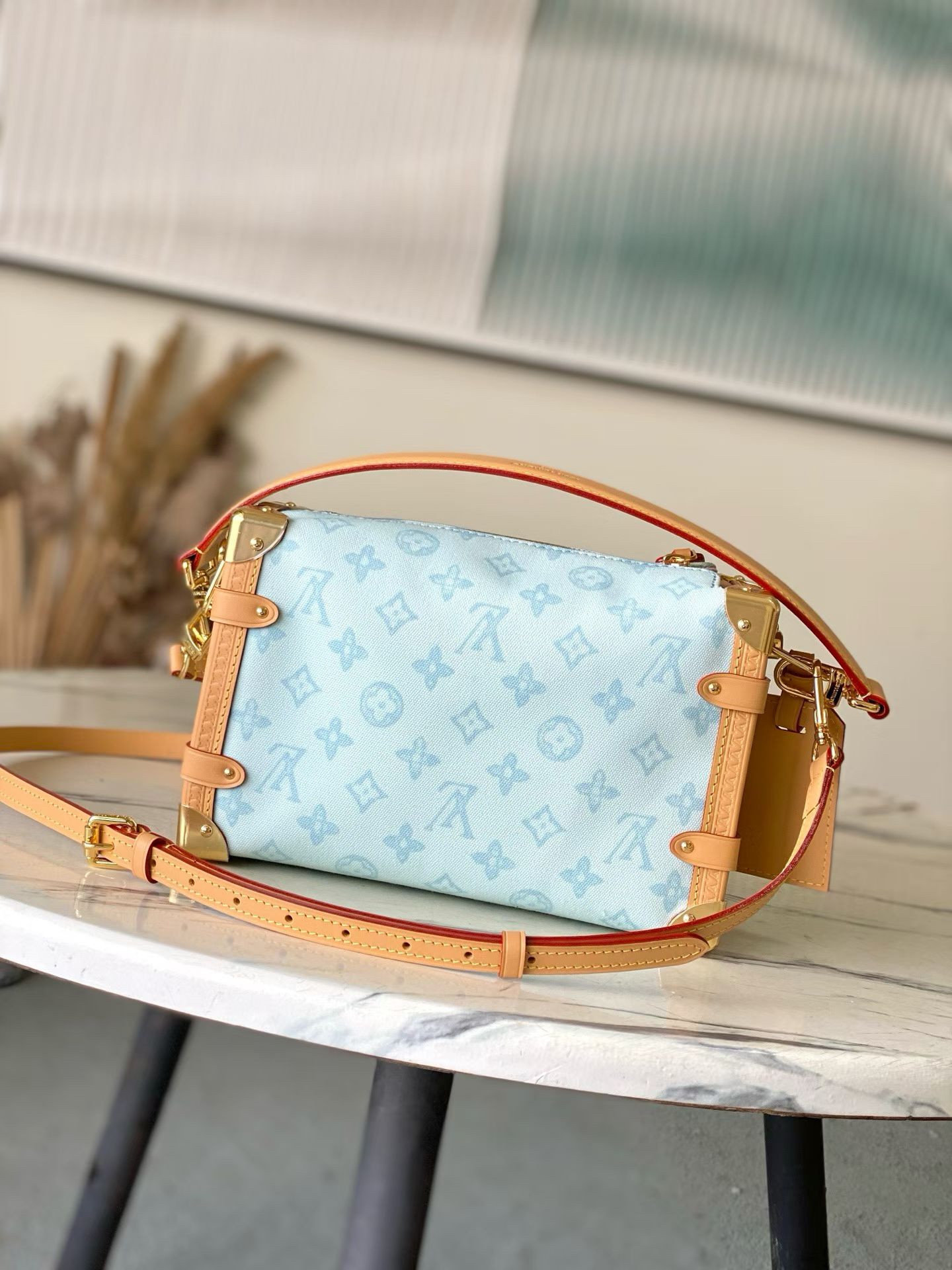 LVT PURSE