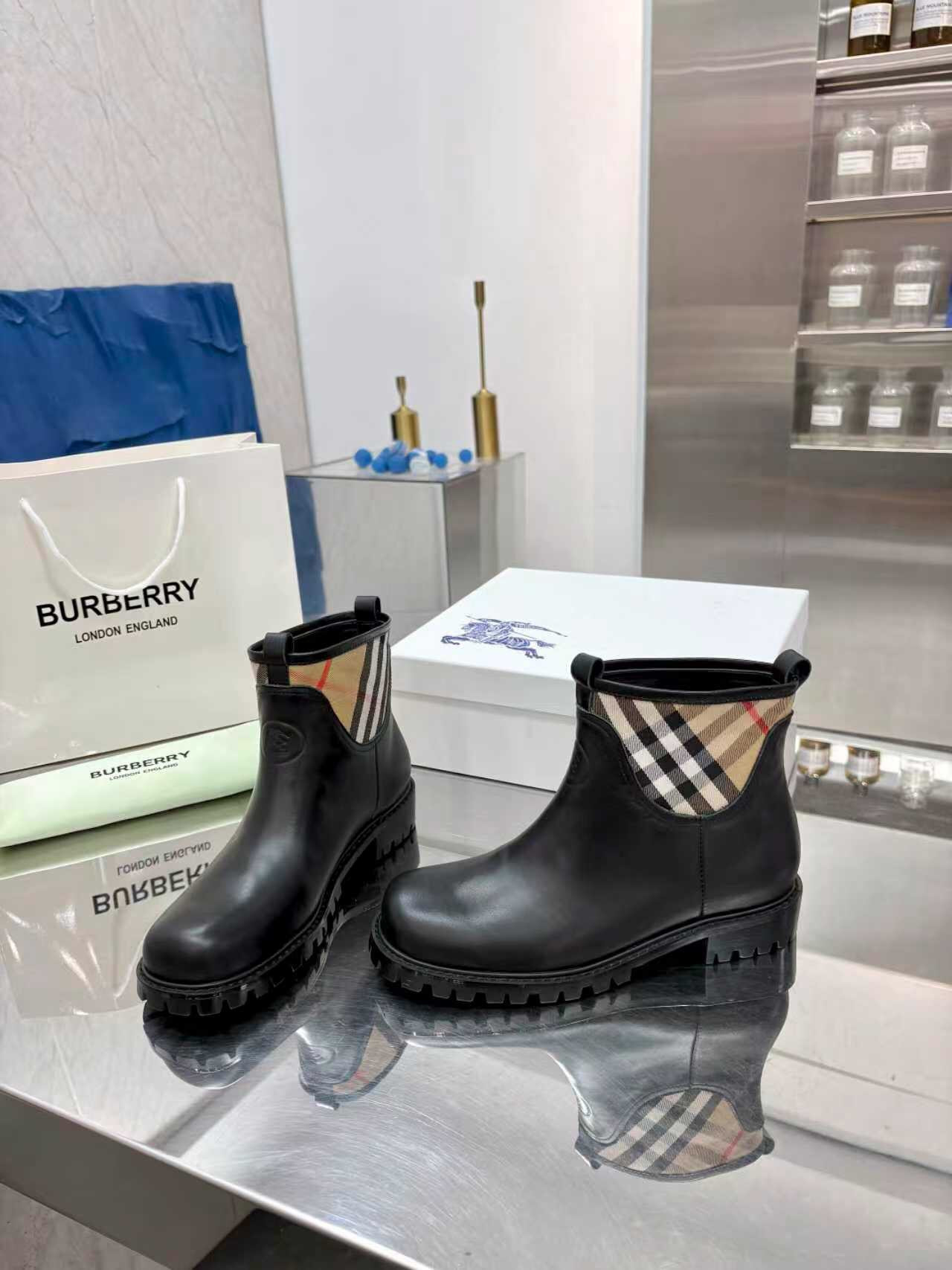 Bv*b*rry Sneaker