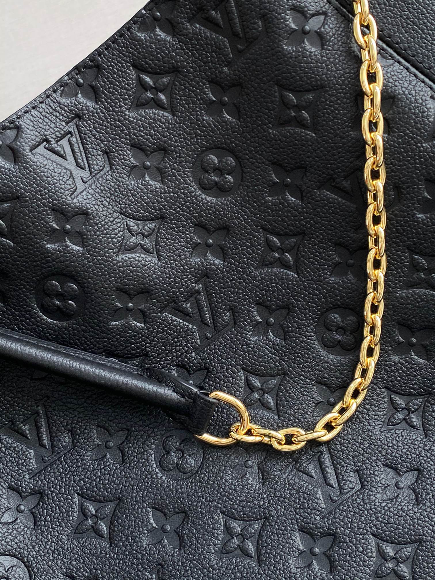 LVT PURSE