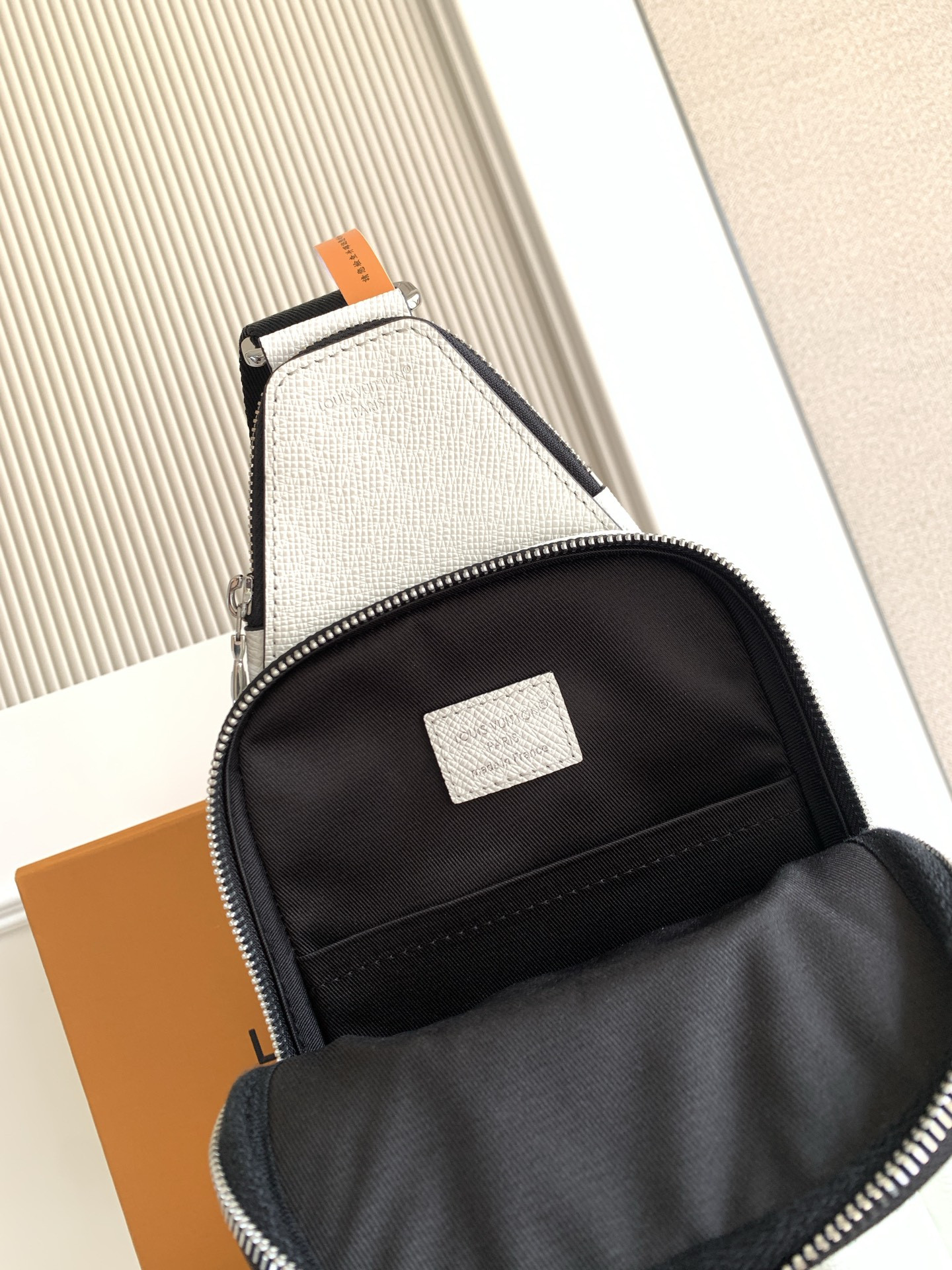 LVT PURSE