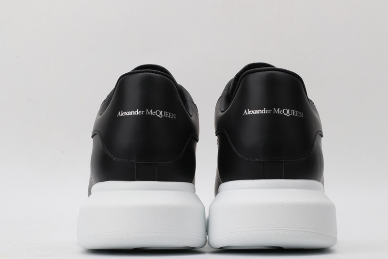 alexer mceen sneakers