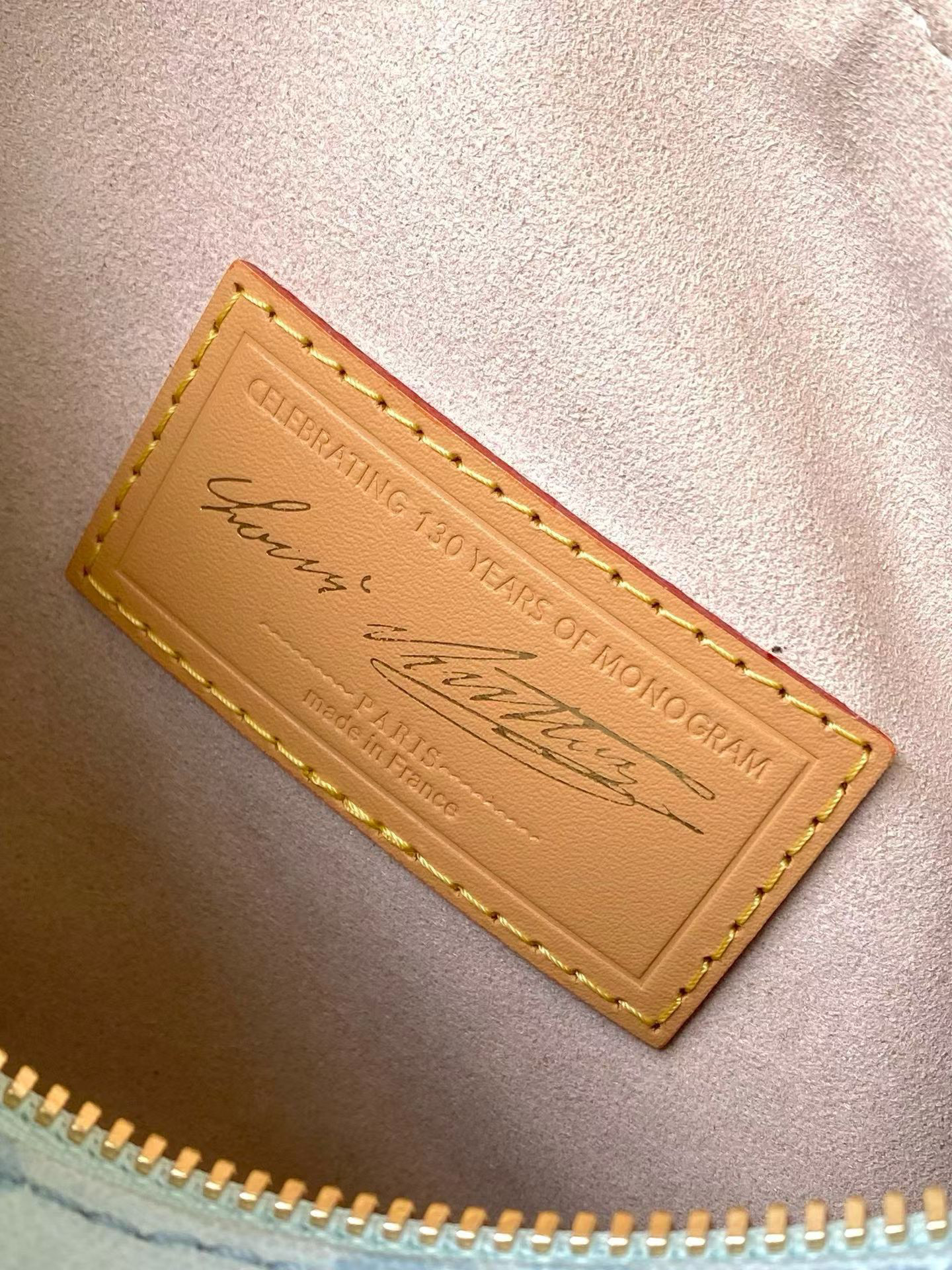 LVT PURSE