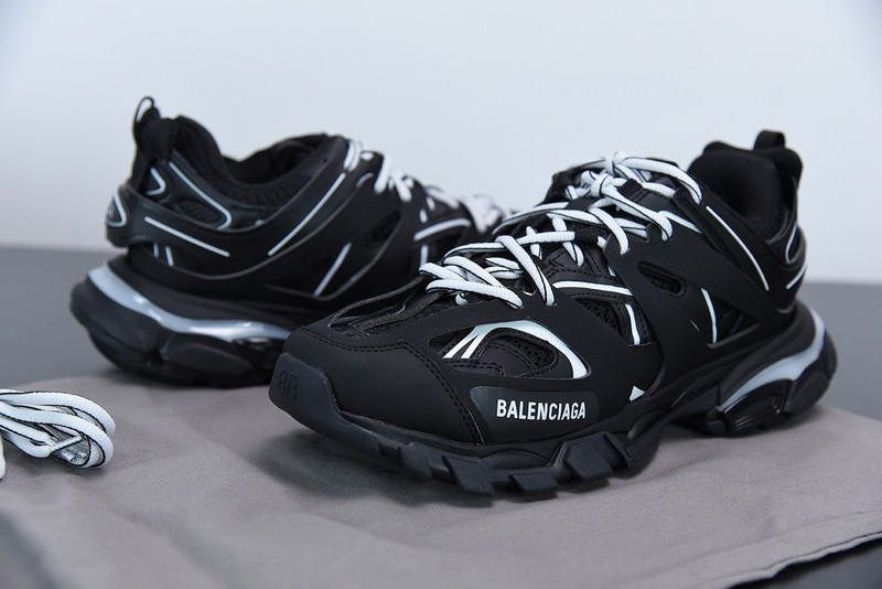 BC TRACK MULE CLEAR SOLE SNEAKERS 3.0 LED