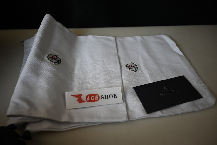 moncler trailgrip gore-tex