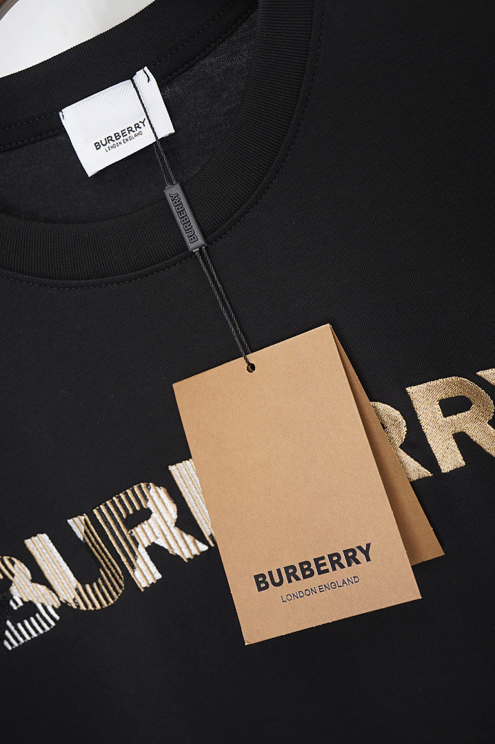 Bv*b*rry Clothes