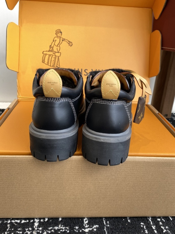 LVT SNEAKERS