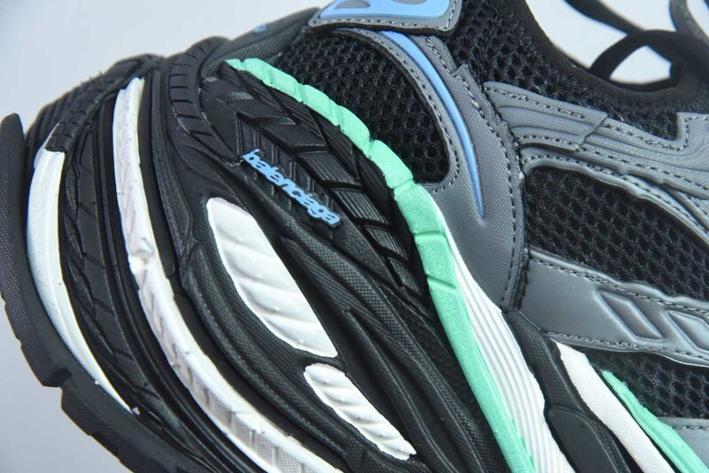 BC XL SNEAKERS