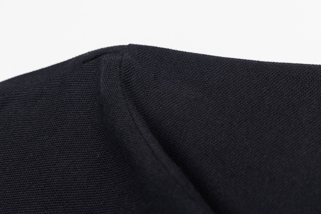 Bv*b*rry Clothes