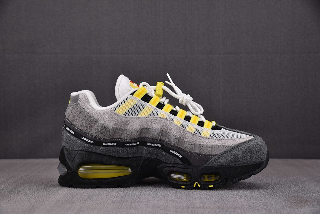 Nike x Undefeated Air Max 95 'Opti Yellow' IB4523-002