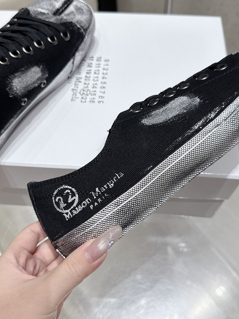 Ma1s0n Marg*e1a SNEAKER