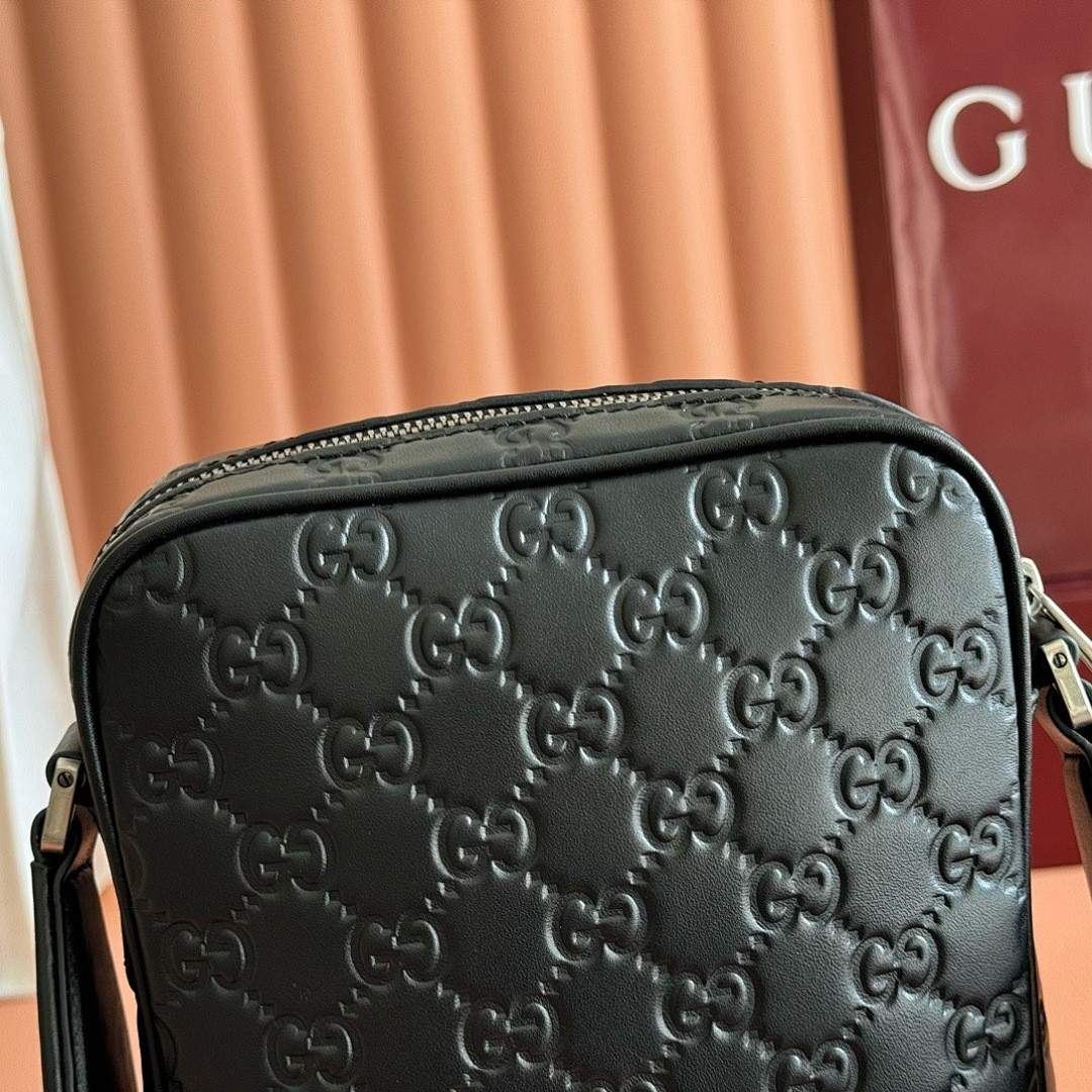 Gvc*1 BAG