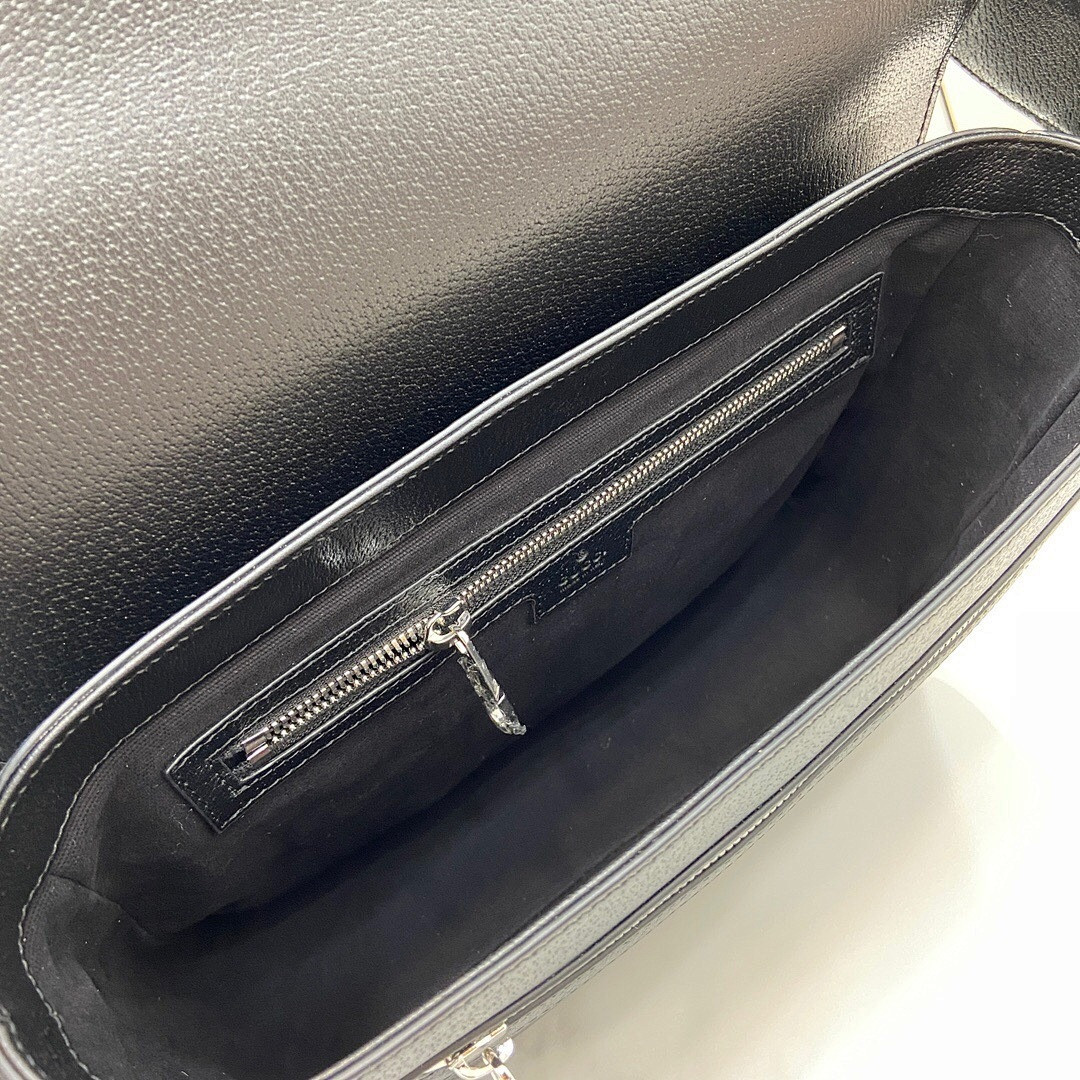 Gvc*1 BAG