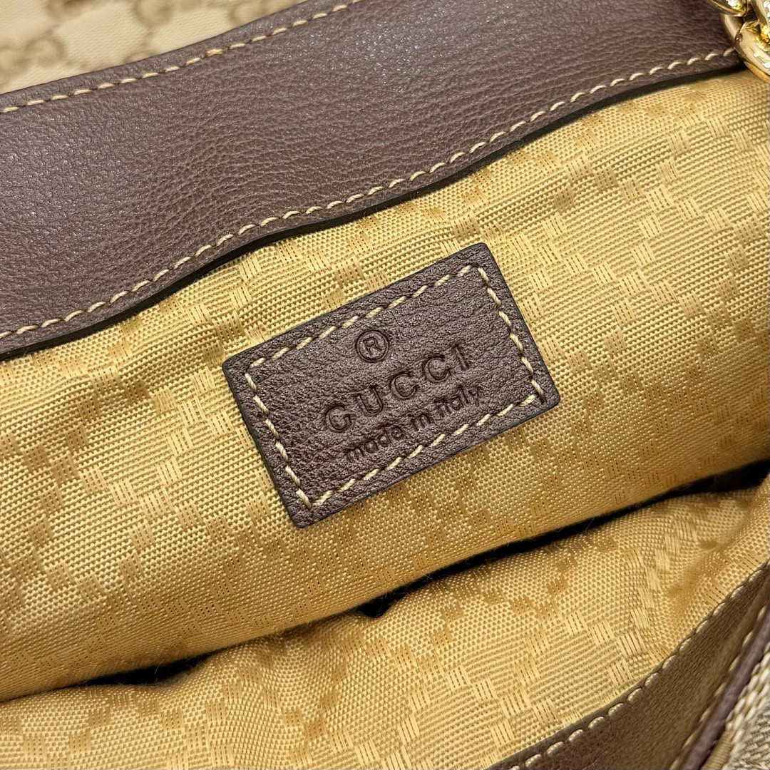 Gvc*1 BAG