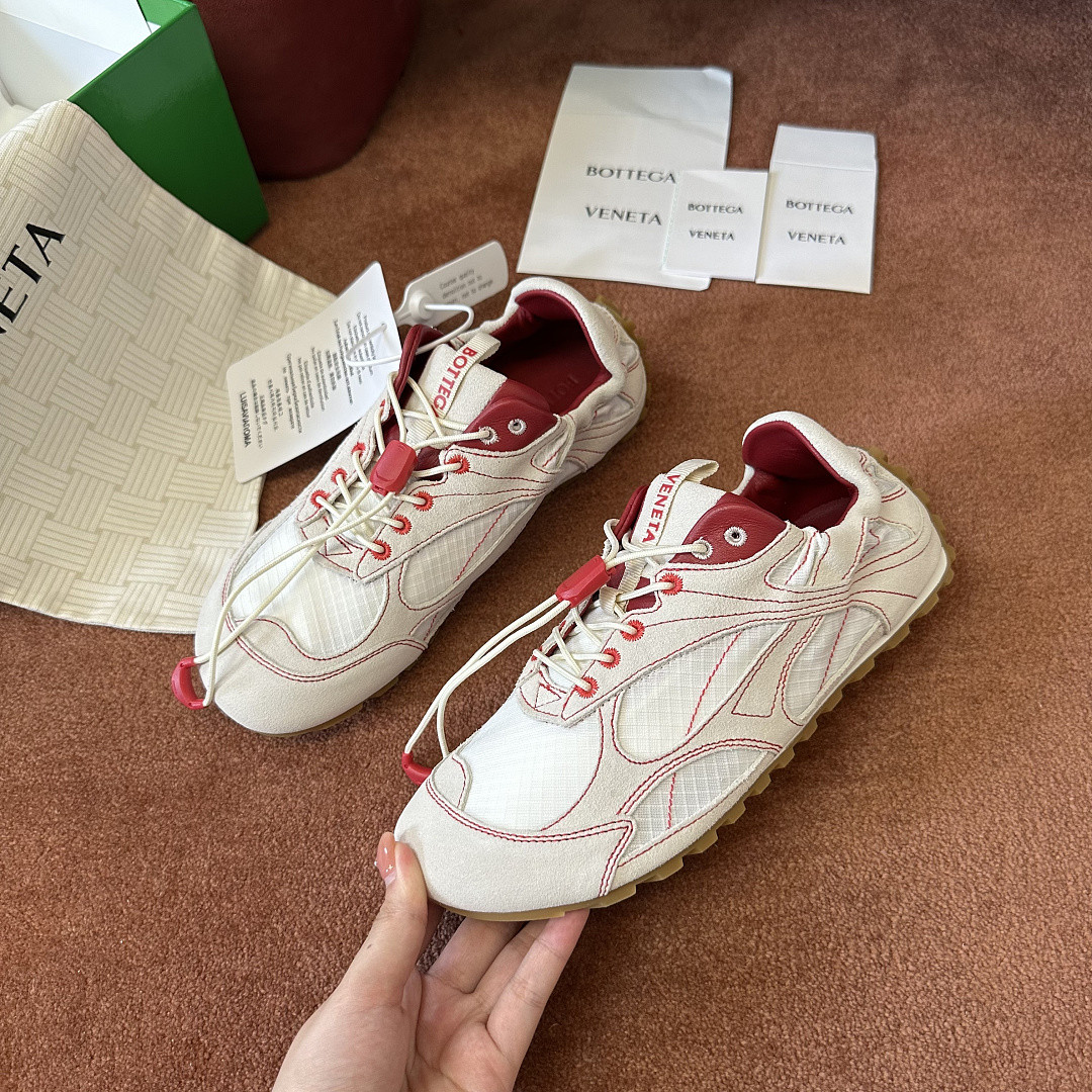 B0tt*ga Ven*ta Sneaker