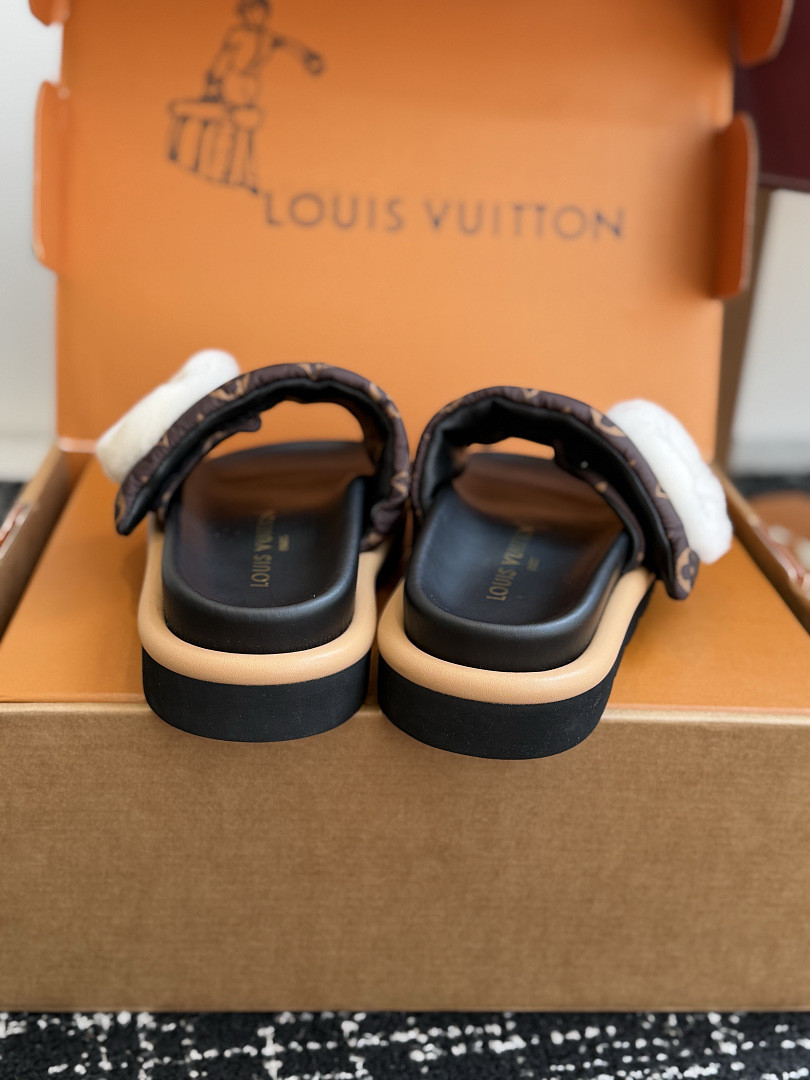 LVT SANDALS
