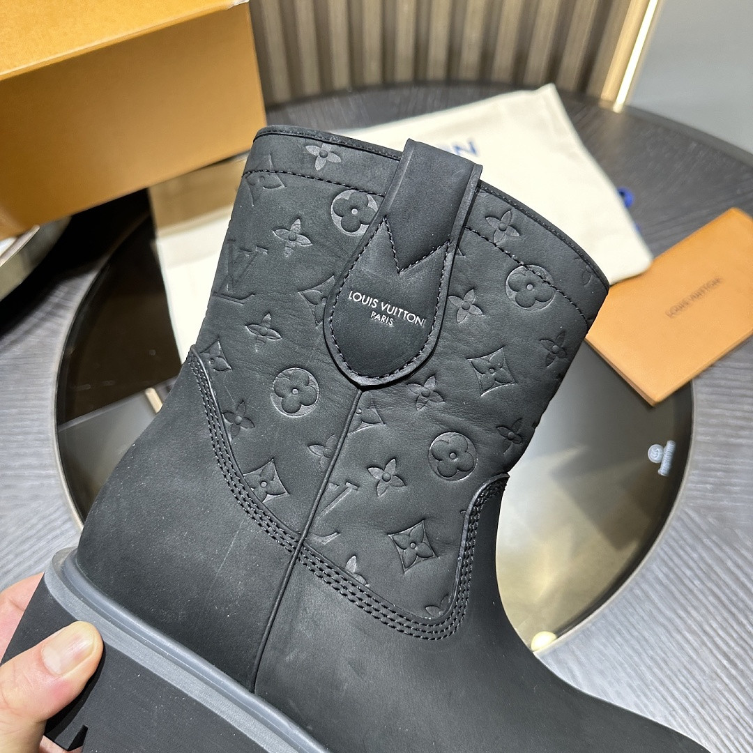 LVT BOOTS