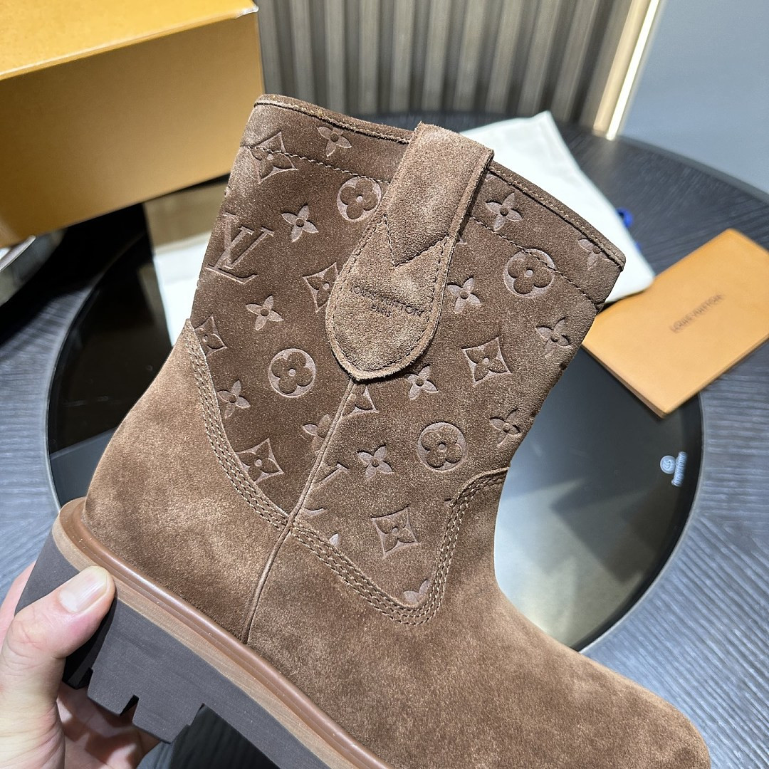LVT BOOTS