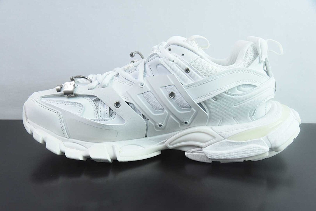 BC TRACK SNEAKER
