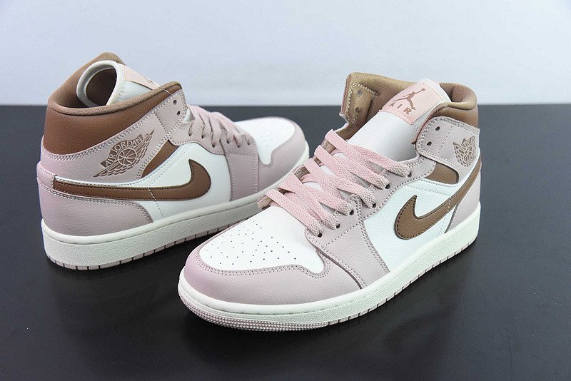 Air Jordan 1 Mid 