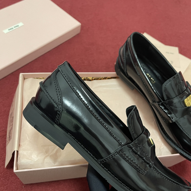 mIUMIU SNEAKER