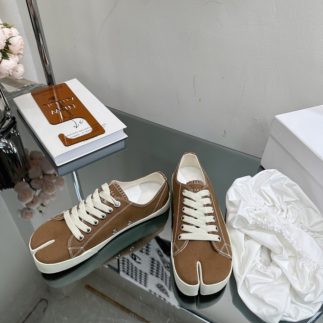 Ma1s0n Marg*e1a SNEAKER