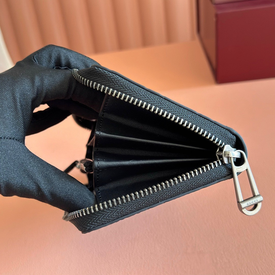 Gvc*1 BAG