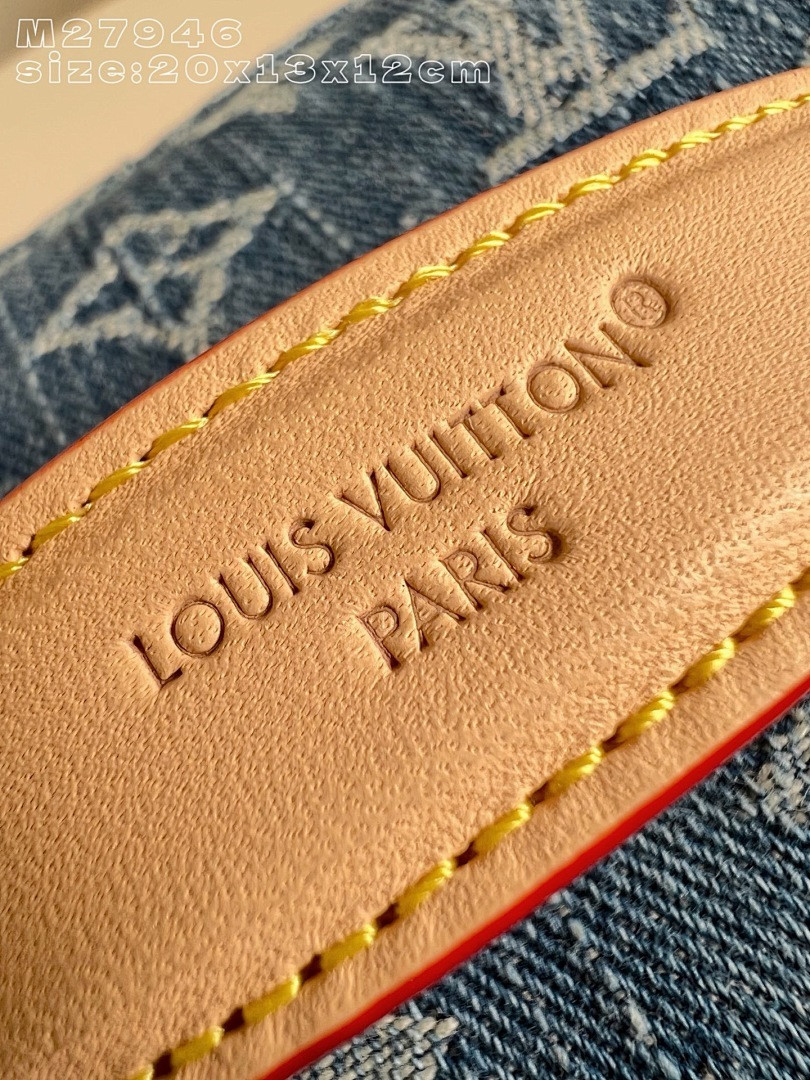 LVT PURSE