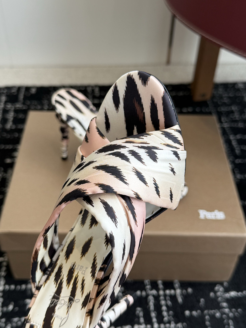 CHIAN LOUIN Heel