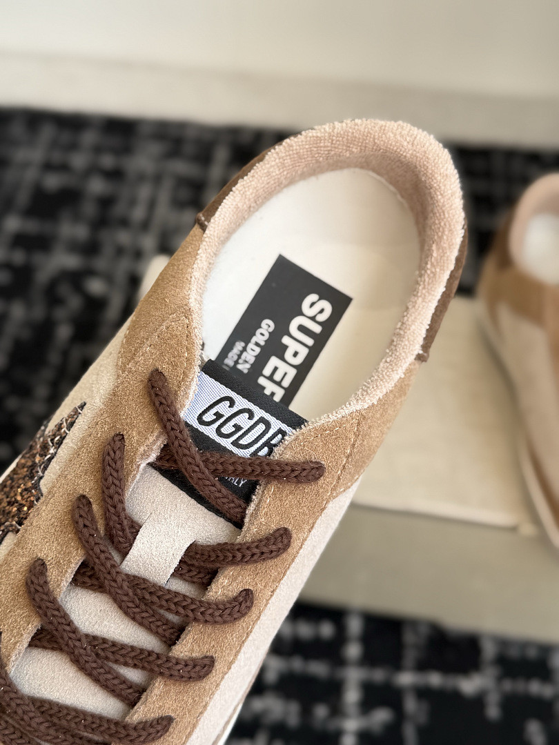 GGDB SNEAKER