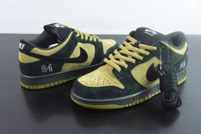 nike x Svp*me sb dunk low 