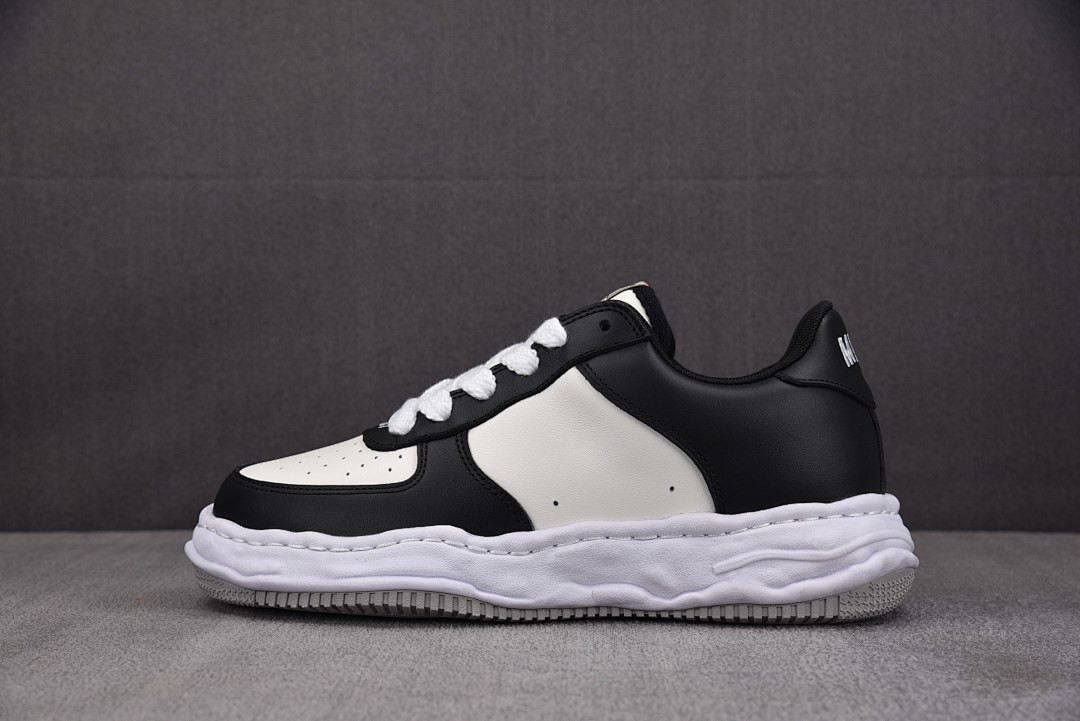 Ma1s0n MIHARA YASUHIRO Sneaker