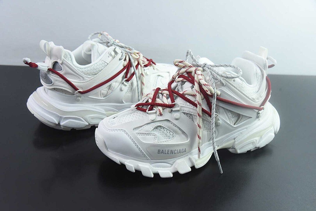 BC TRACK SNEAKER