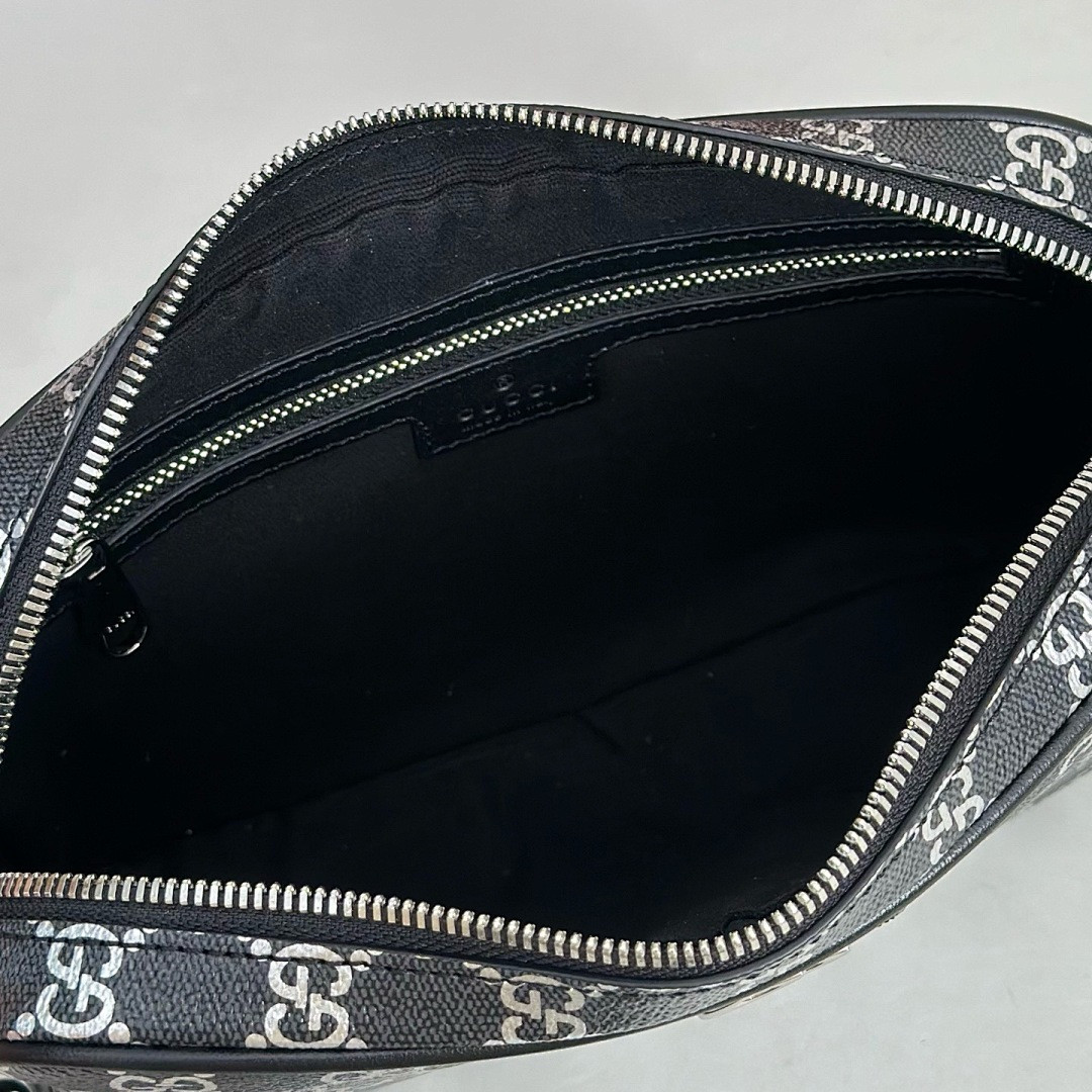 Gvc*1 BAG