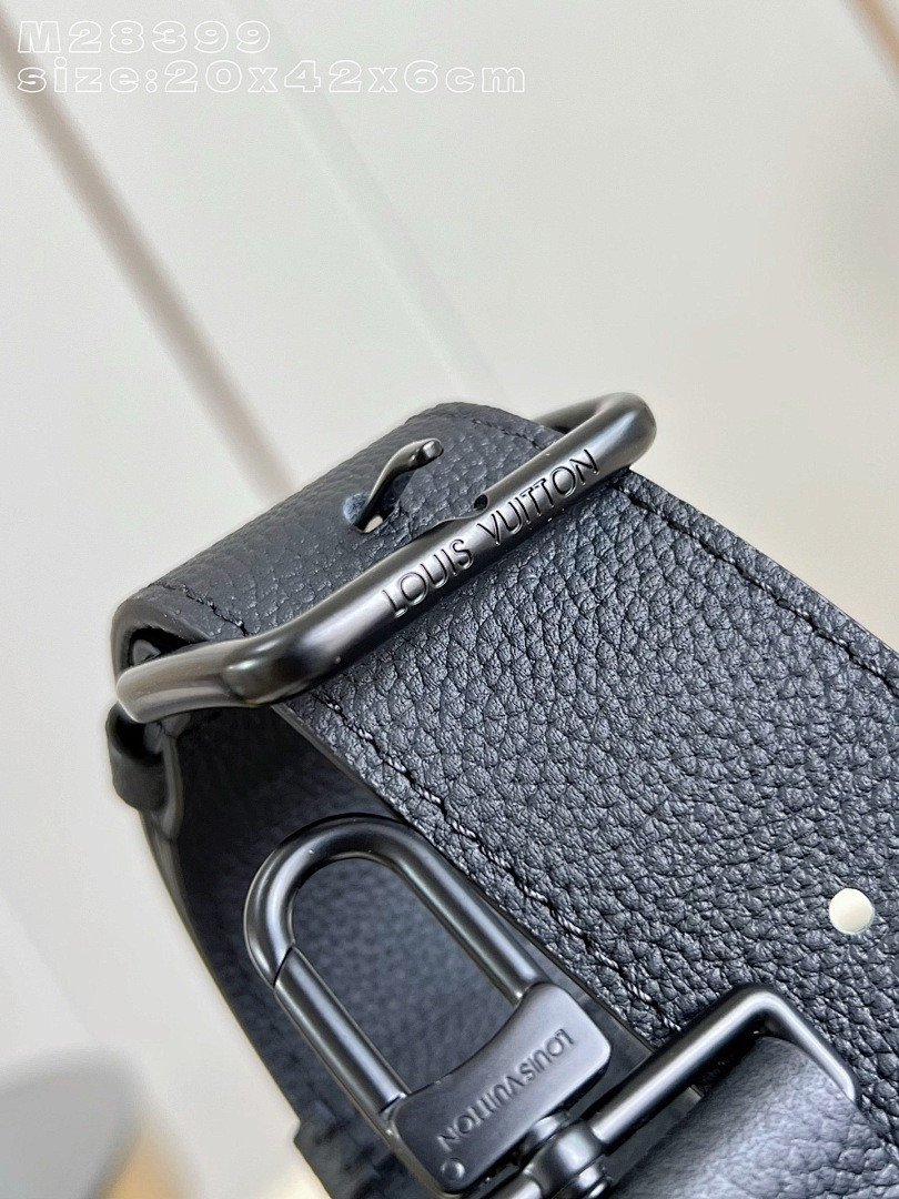 LVT PURSE