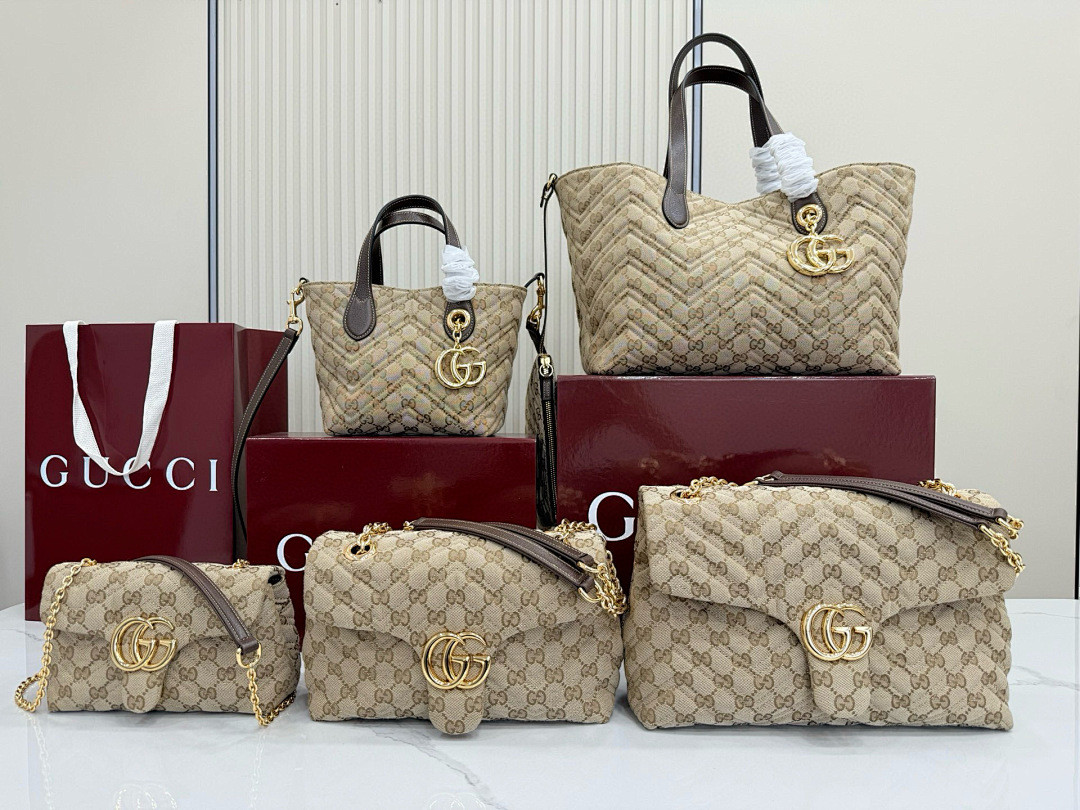 Gvc*1 BAG
