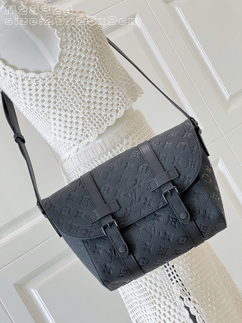 LVT PURSE