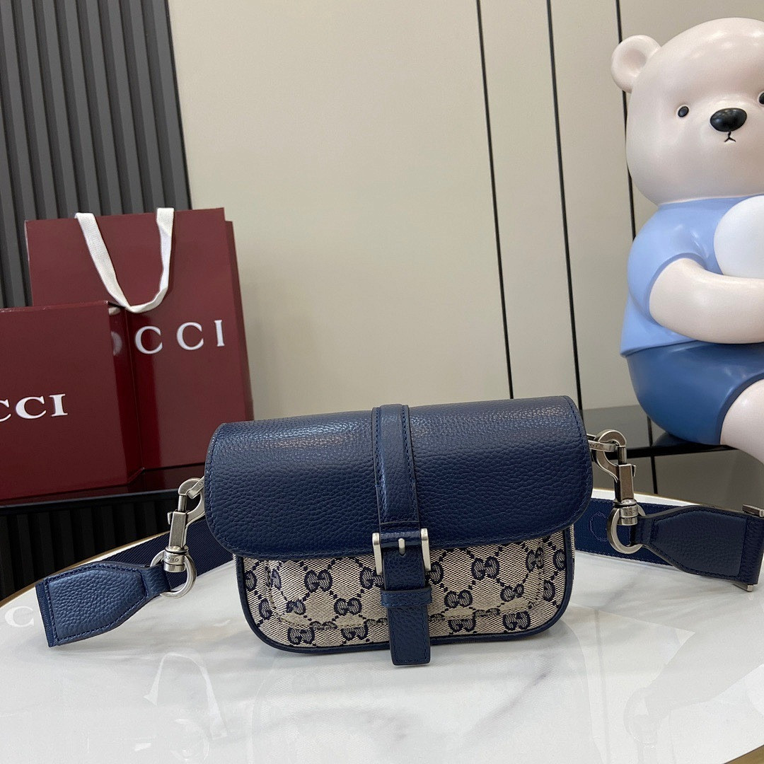 Gvc*1 BAG