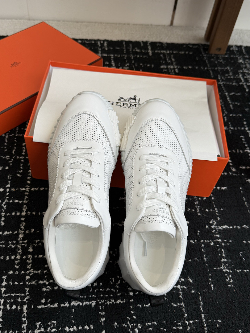 H**me5 Sneaker