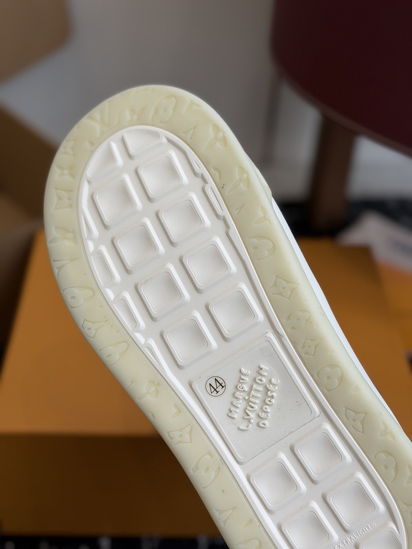 LVT SNEAKERS