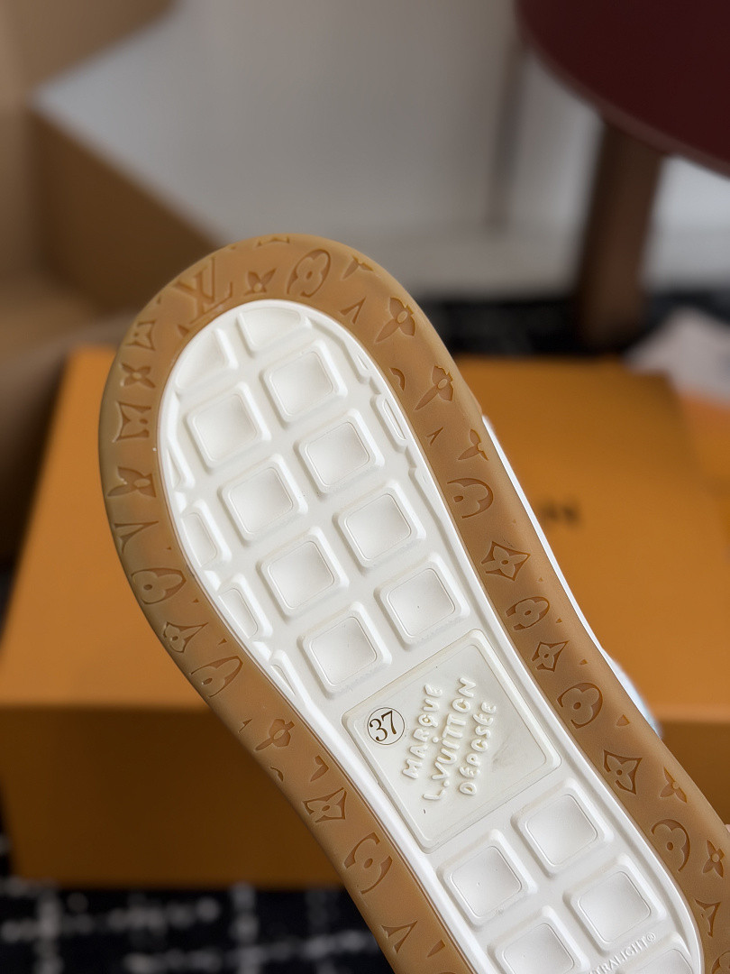 LVT SNEAKERS