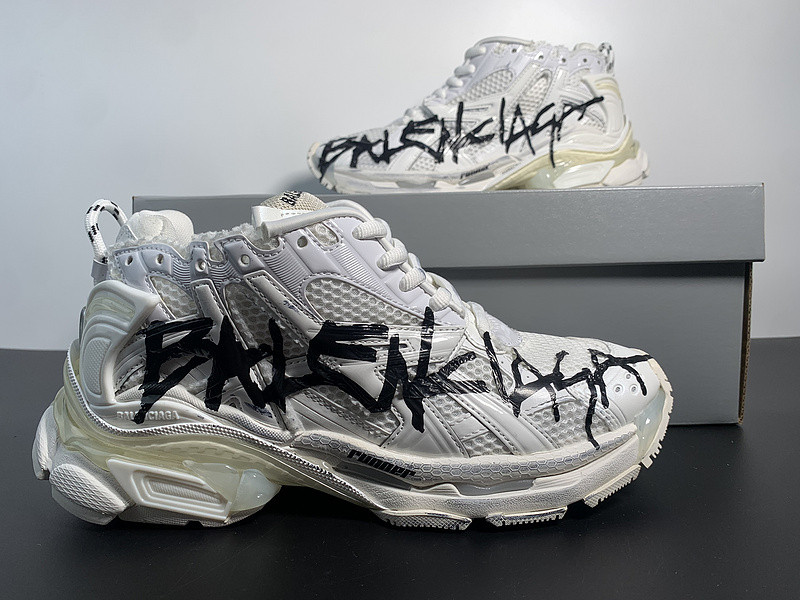 Ba*len*cia*ga runner sneaker