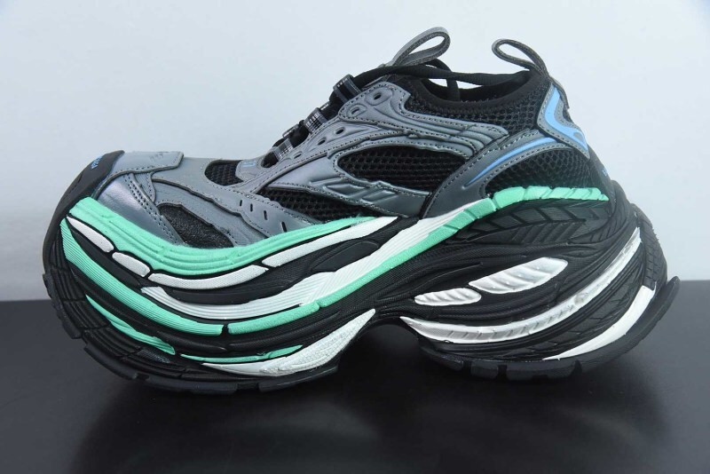 BC XL SNEAKERS