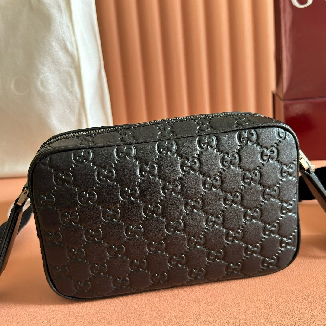 Gvc*1 BAG