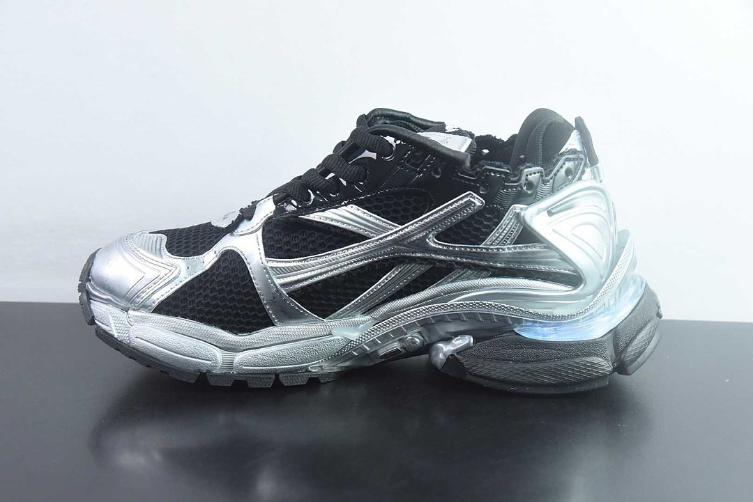 Ba1en*iaga Runner Sneaker LED